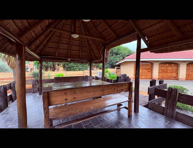 4 BEDROOM HOUSE FOR SALE IN KENLEAF